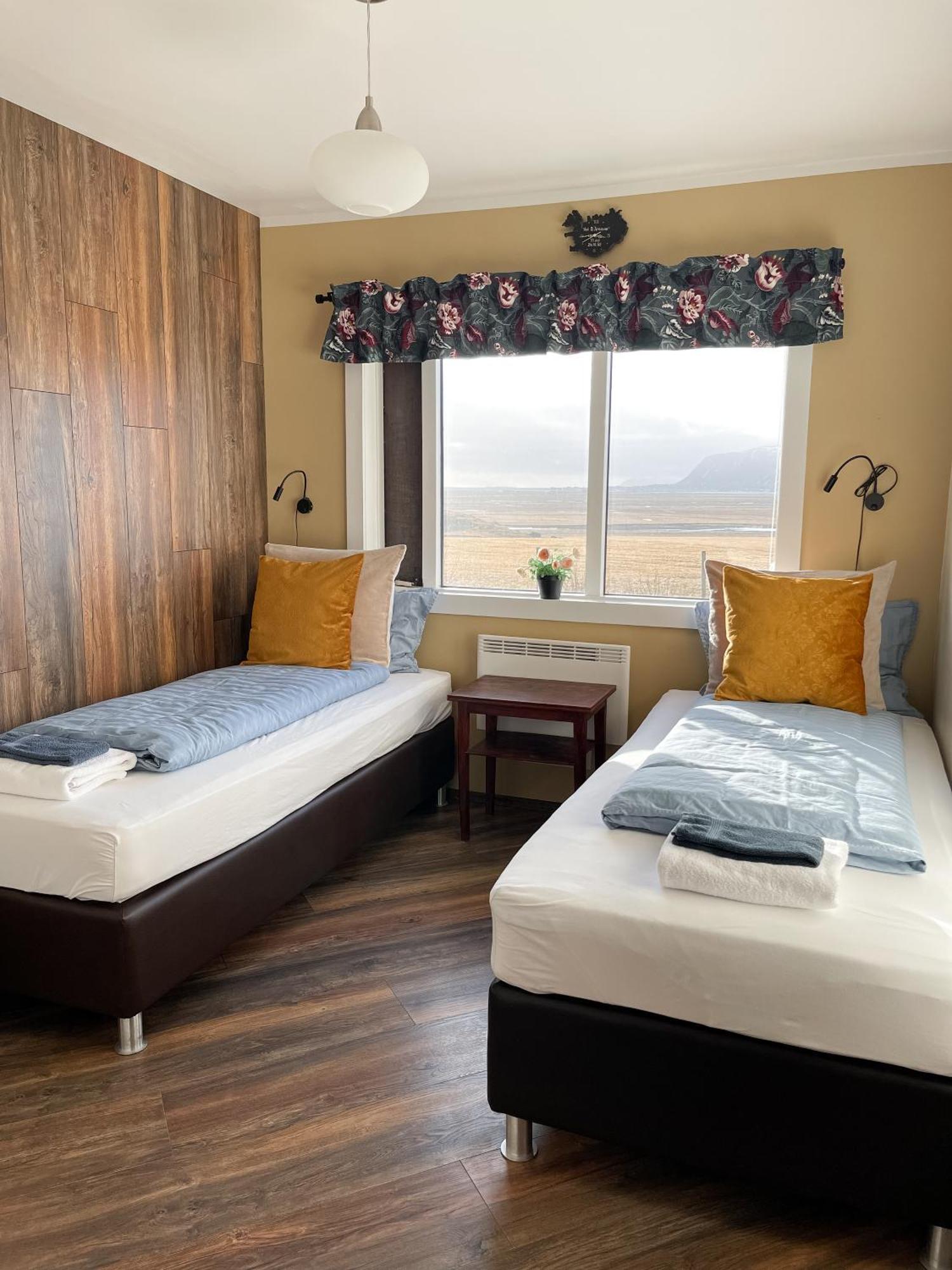 Setberg Guesthouse Nesjum Bagian luar foto