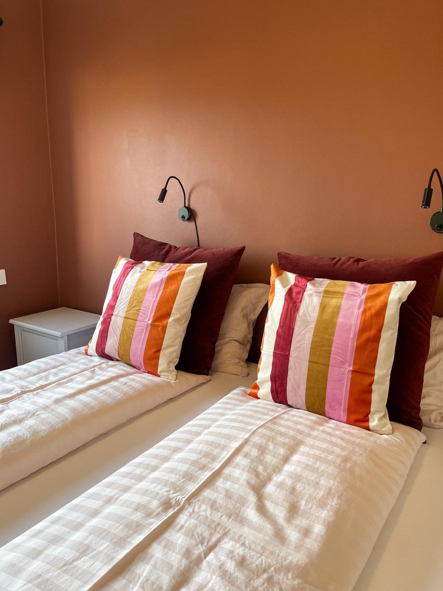 Setberg Guesthouse Nesjum Bagian luar foto