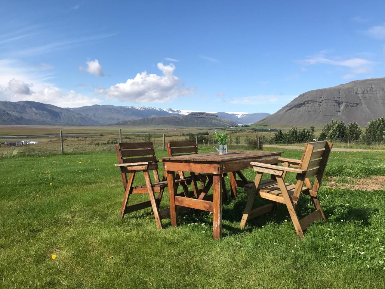 Setberg Guesthouse Nesjum Bagian luar foto